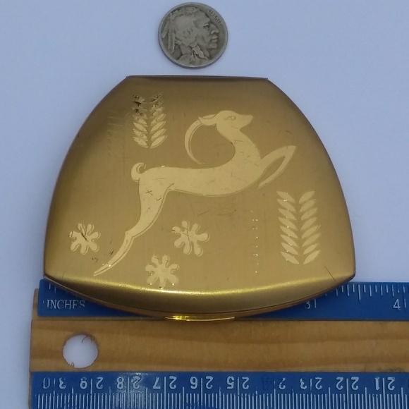 '60s VINTAGE Elgin GoldTone Compact Etched Deer - Picture 7 of 8